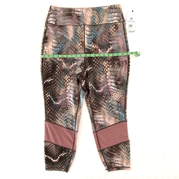 Nine West Active Capri Snakeskin Print Leggings - Picture 7 of 14